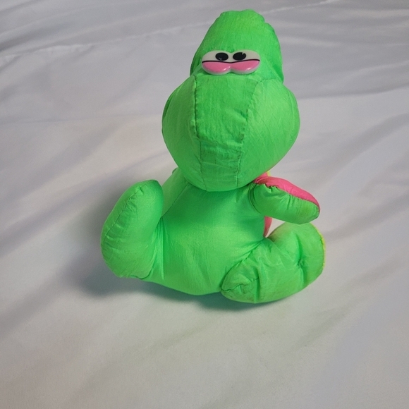 Fisher Price 1992 Dino-Roars Baby T-Rex Dinosaur Green Puffalump Nylon Dino 9" - Picture 5 of 9